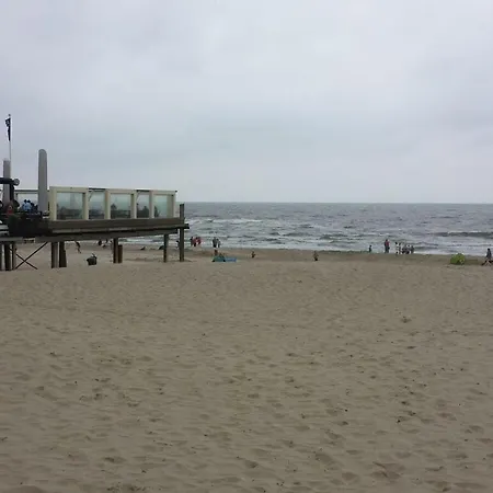 Strandslag Sea יוליאנאדורפ